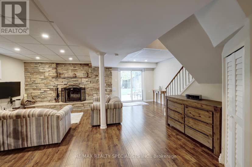 1027 Serdica Court — photo 23 of 36