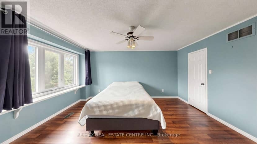 3 - 2215 Cleaver Avenue — photo 25 of 40