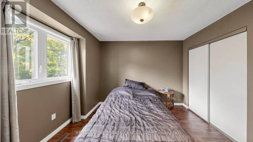 3 - 2215 Cleaver Avenue — photo 35 of 40