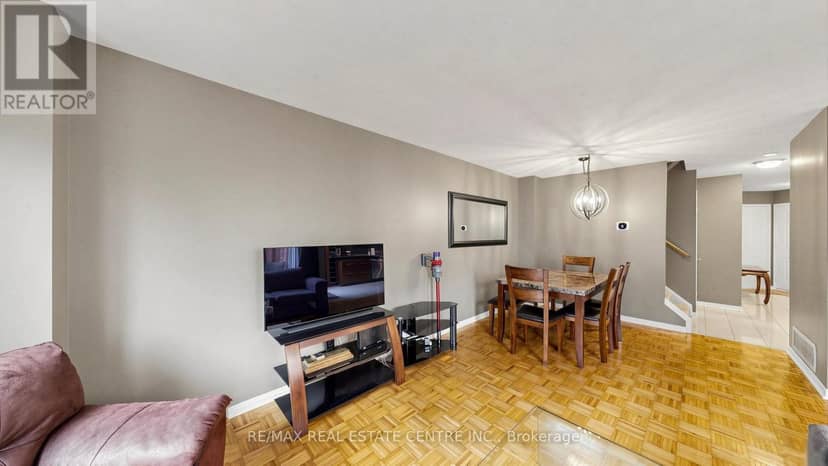 3 - 2215 Cleaver Avenue, Burlington, photo 7