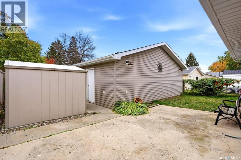 747 Sneddon STREET — photo 40 of 40