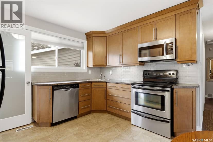 747 Sneddon STREET, Regina, photo 8