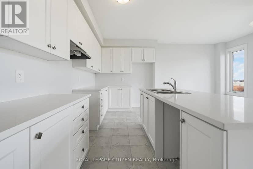96 Butler Boulevard — photo 20 of 40