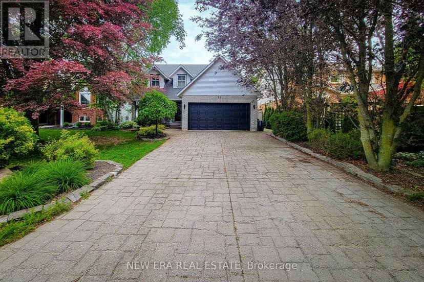 29 Woodside Square, Pelham, photo 2