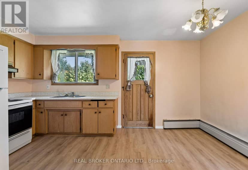530 Glen Forrest Boulevard — photo 8 of 27