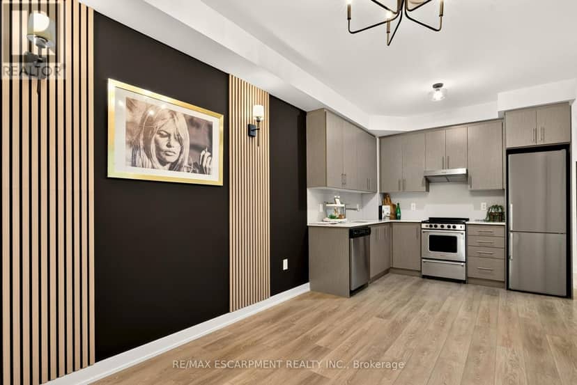 812 - 212 King William Street, Hamilton, photo 8