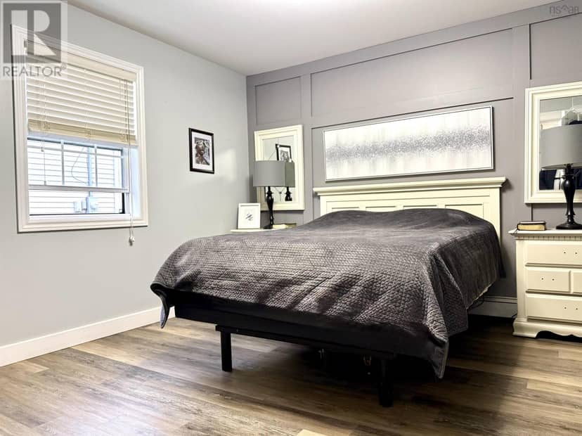 6 Paradise Avenue — photo 37 of 40