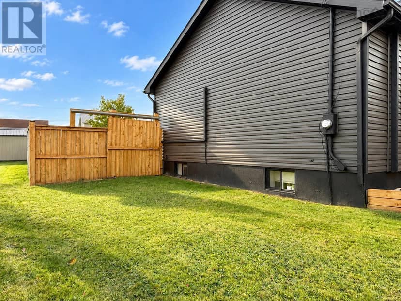 6 Paradise Avenue, Amherst, photo 2