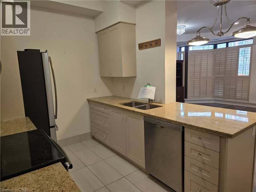 112 KING Street E Unit# 410 — photo 4 of 17