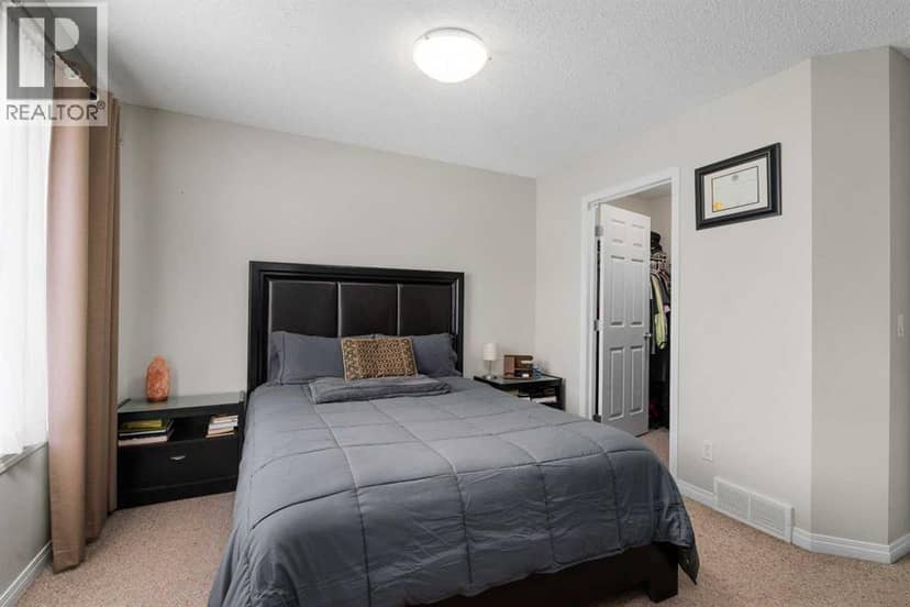 231 Copperfield Lane SE — photo 15 of 37