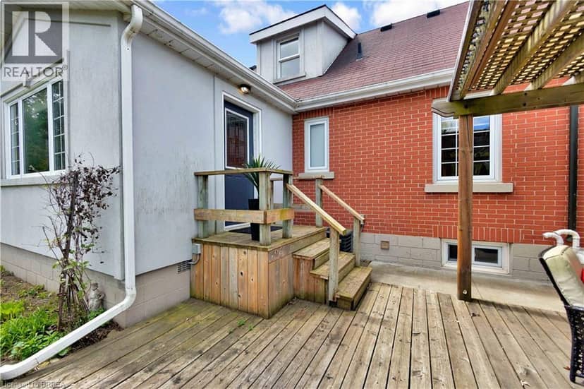 177 ST GEORGE Street — photo 36 of 40