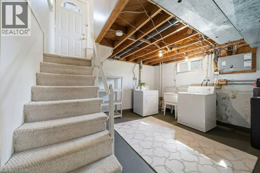 18 MAYWOOD Road — photo 30 of 40