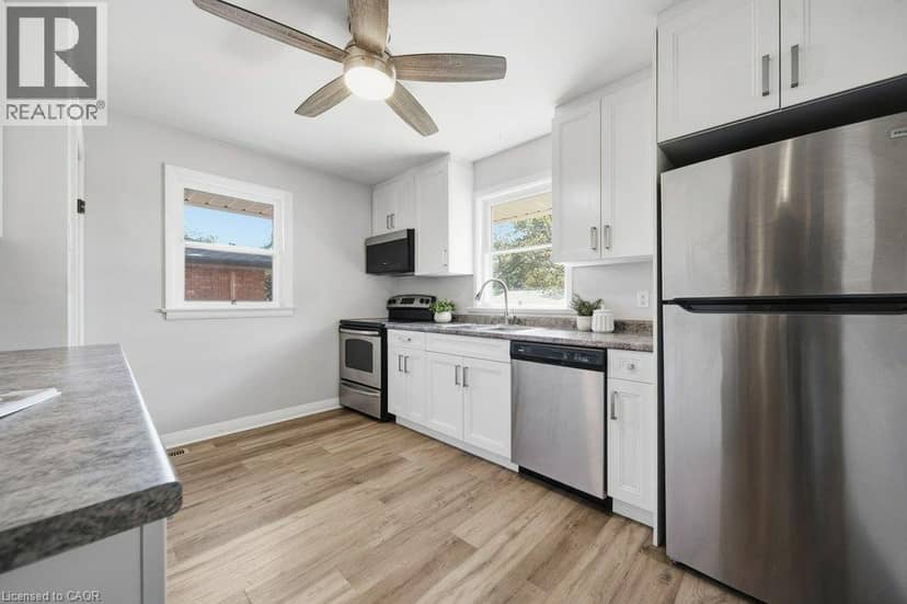 18 MAYWOOD Road — photo 9 of 40