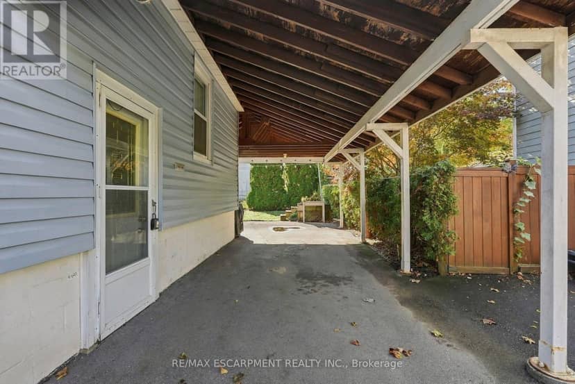 600 Hager Avenue, Burlington, photo 3