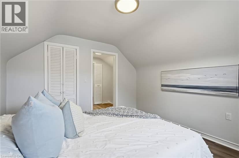140 AUBURN Avenue — photo 17 of 36