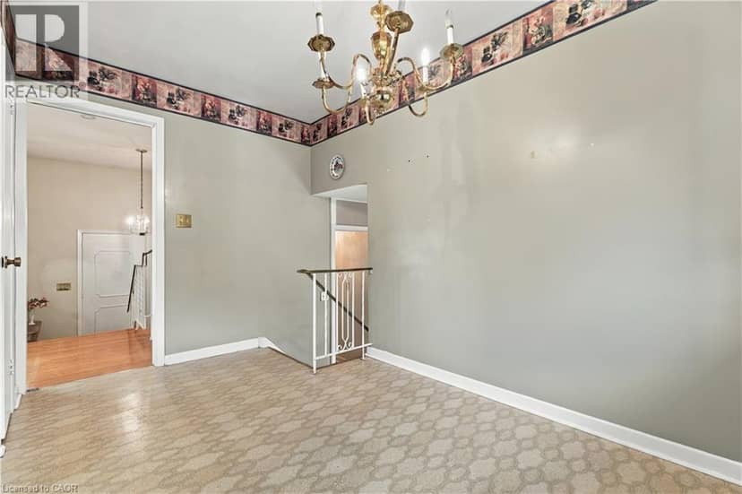688 CHERRYWOOD Drive — photo 17 of 40