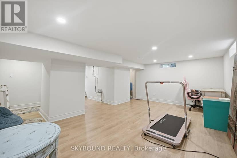 27 Rowe Street — photo 37 of 40