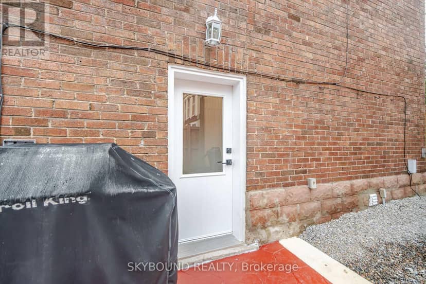 27 Rowe Street — photo 35 of 40