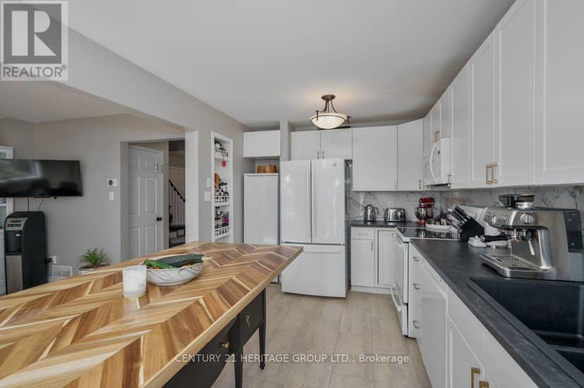 1919 Applewood Avenue — photo 13 of 32