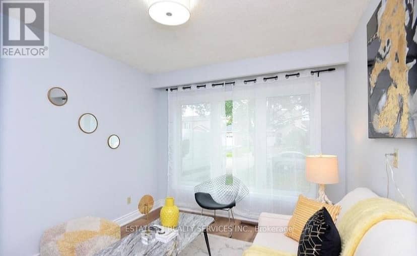 33 Camberley Crescent, Brampton, photo 3