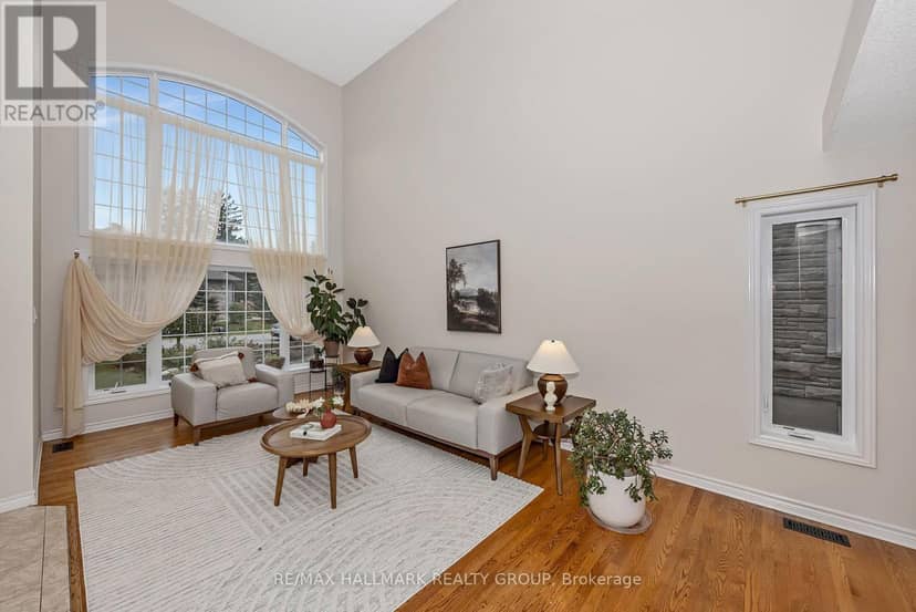 5B Kemp Drive, Ottawa, photo 2