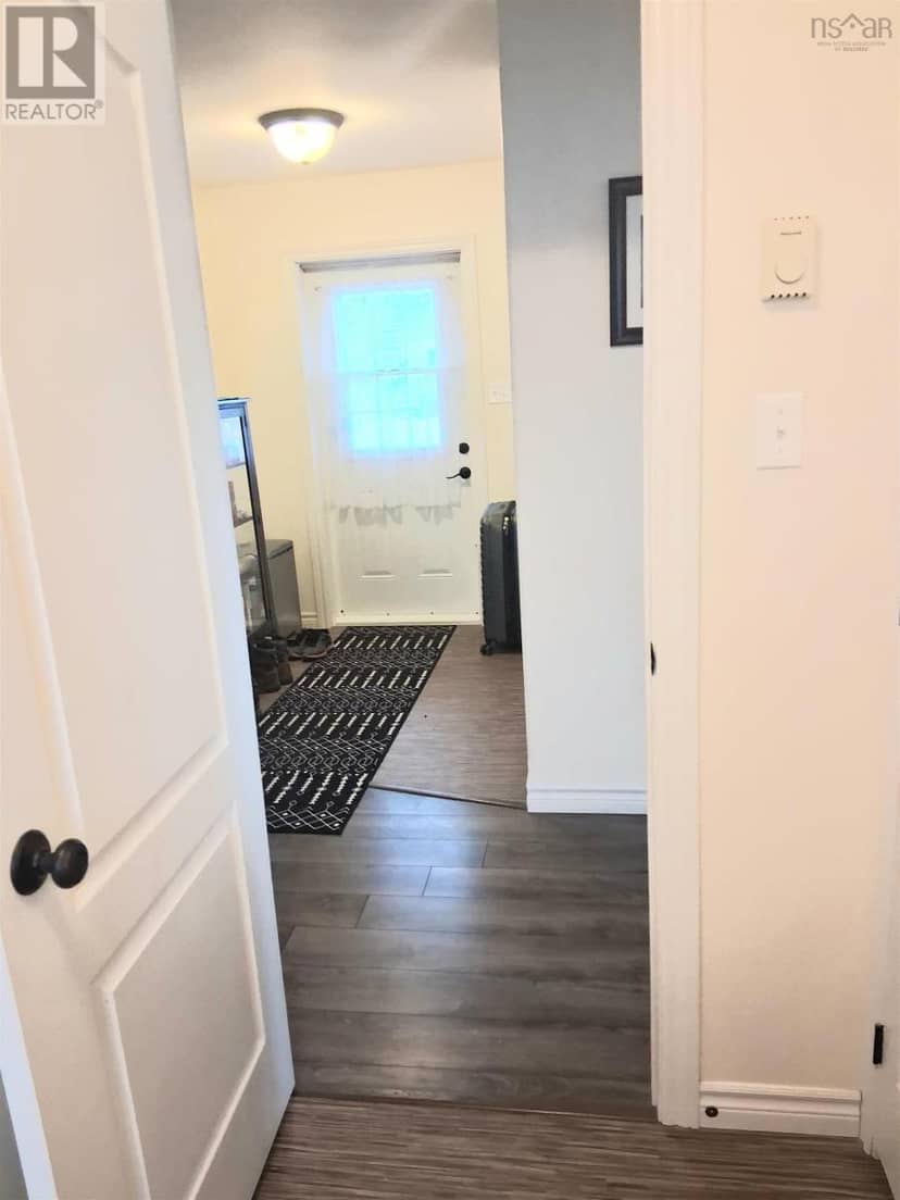 101 Acadia Avenue — photo 9 of 18