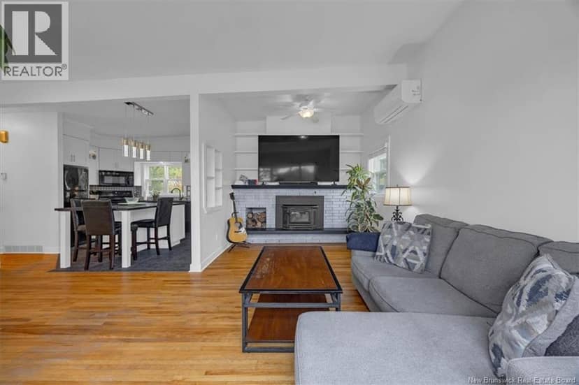 26 Muriel Avenue — photo 11 of 33