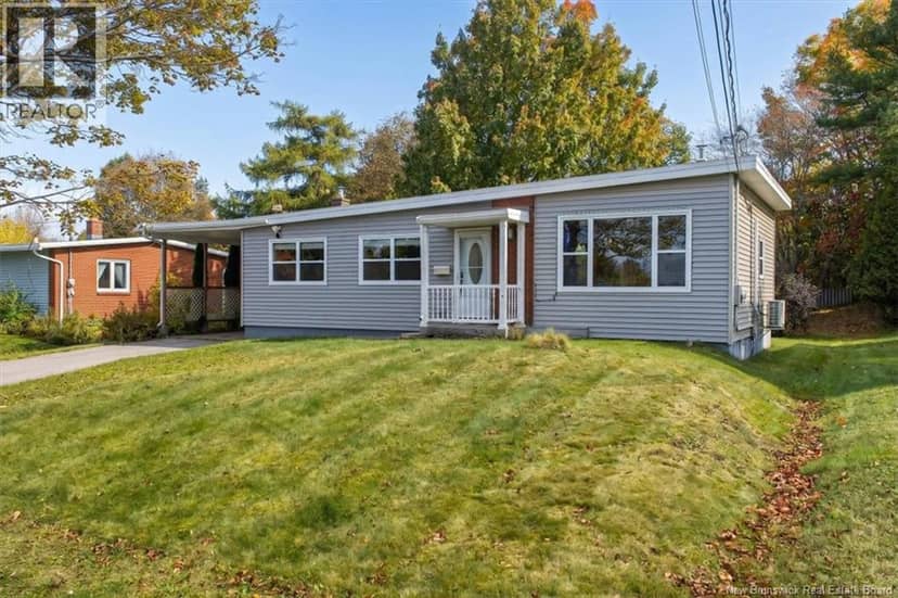 26 Muriel Avenue — photo 1 of 33