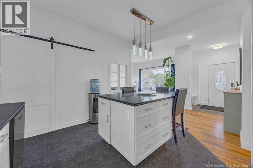 26 Muriel Avenue — photo 17 of 33