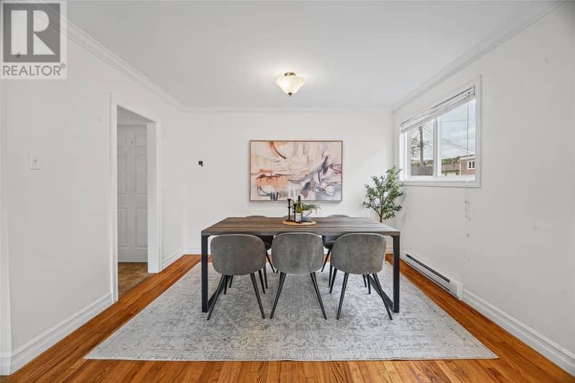 10 Johnson Crescent — photo 17 of 38