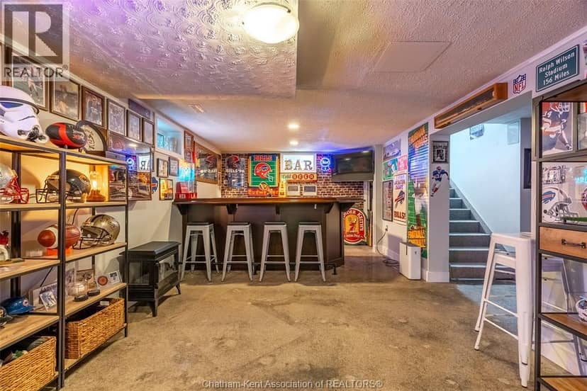 71 McFarlane AVENUE — photo 21 of 32