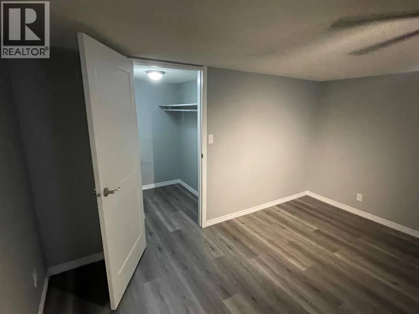 33 Graham Road — photo 21 of 23