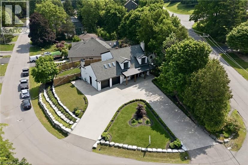 204 FALLINGBROOK Drive, Ancaster, photo 2