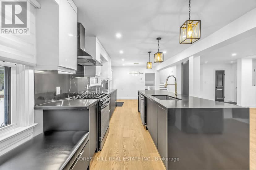 180 Glenwood Crescent — photo 15 of 40