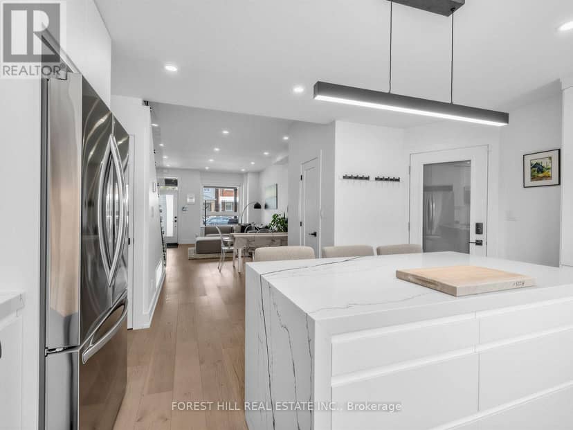 87 Palmerston Avenue — photo 14 of 33