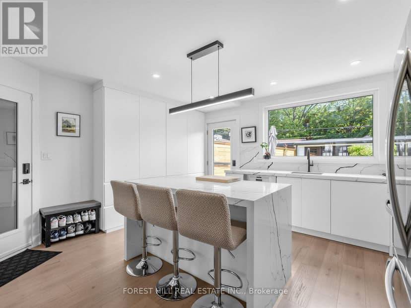 87 Palmerston Avenue — photo 15 of 33