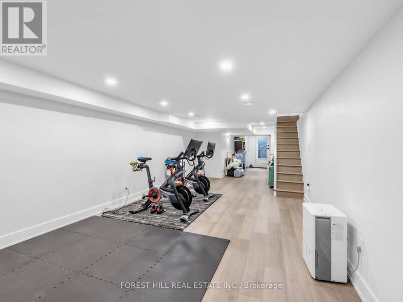 87 Palmerston Avenue — photo 26 of 33