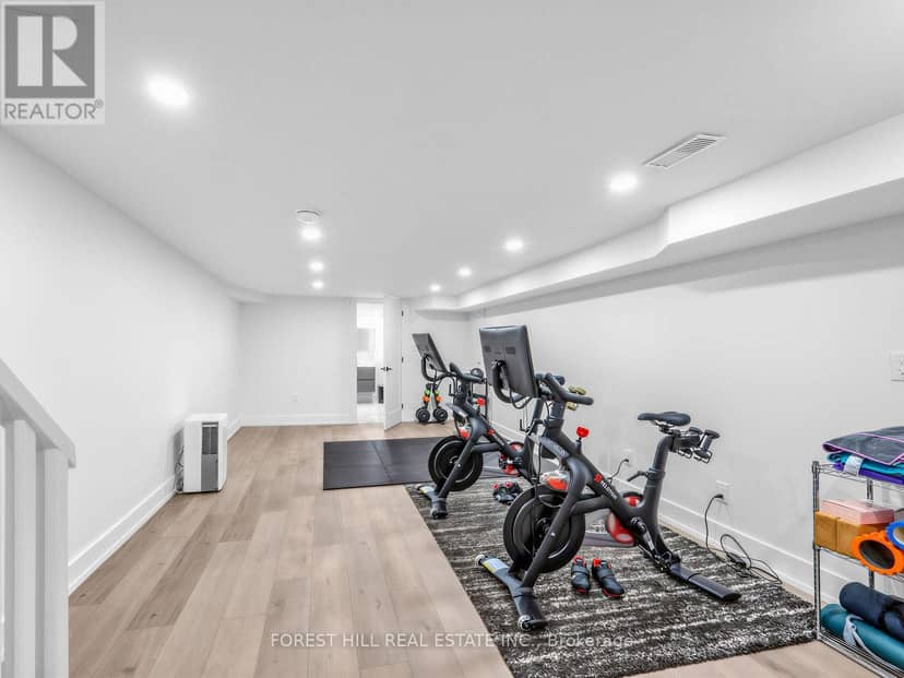 87 Palmerston Avenue — photo 27 of 33