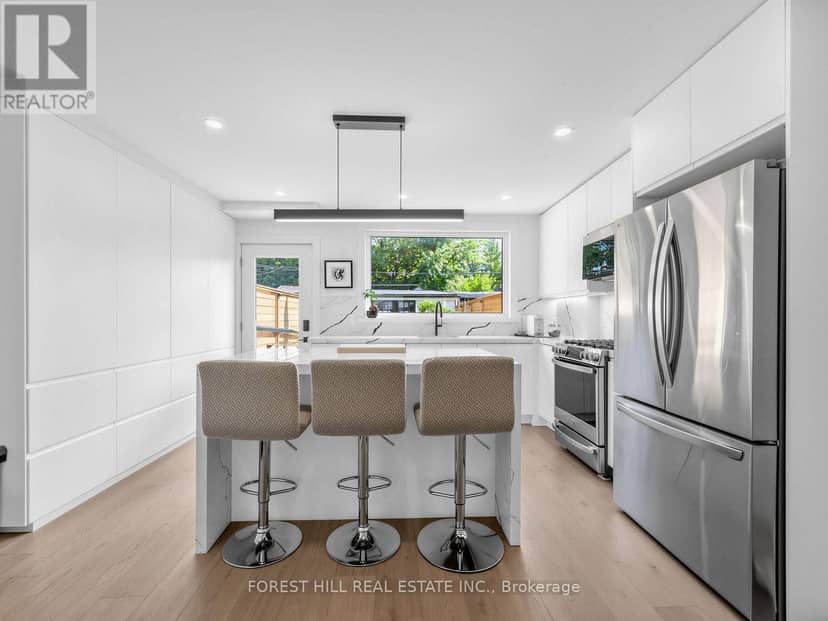 87 Palmerston Avenue — photo 9 of 33