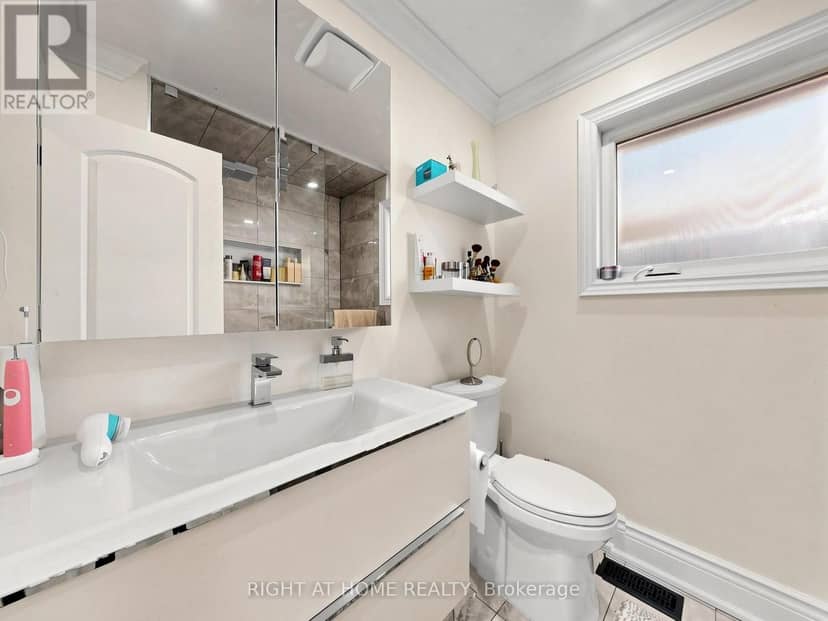 497 Northcliffe Boulevard — photo 18 of 31