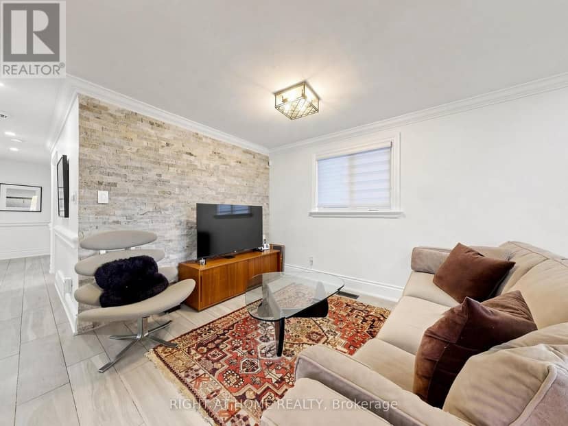 497 Northcliffe Boulevard, Toronto, photo 7