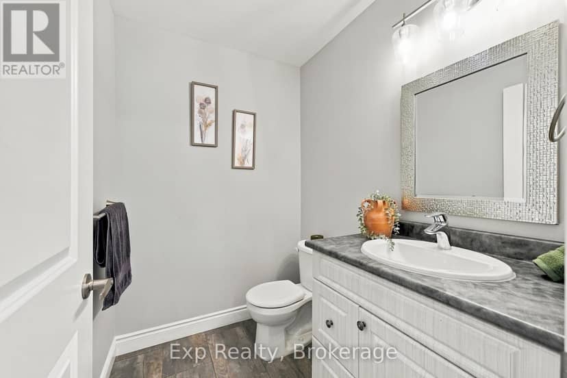14 Lehtinen Crescent — photo 22 of 40