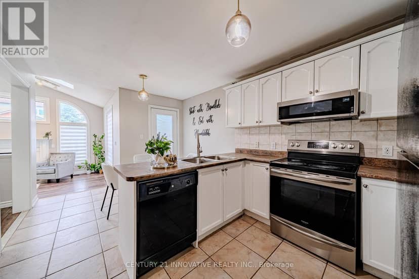 30 Castle Green Drive — photo 20 of 40