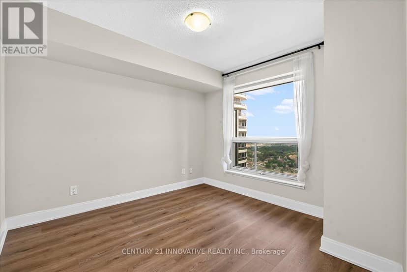 3501 - 125 Village Green Square — photo 19 of 33