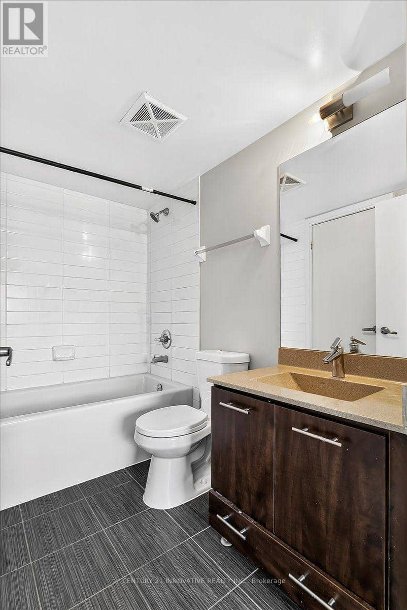 3501 - 125 Village Green Square — photo 25 of 33