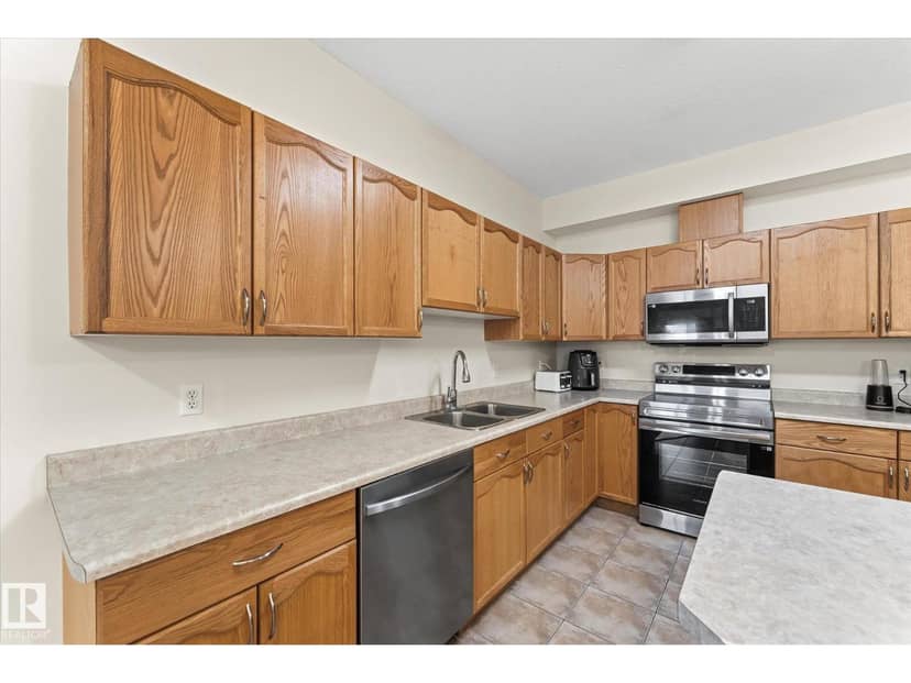 #322 4304 139 AV NW — photo 13 of 40