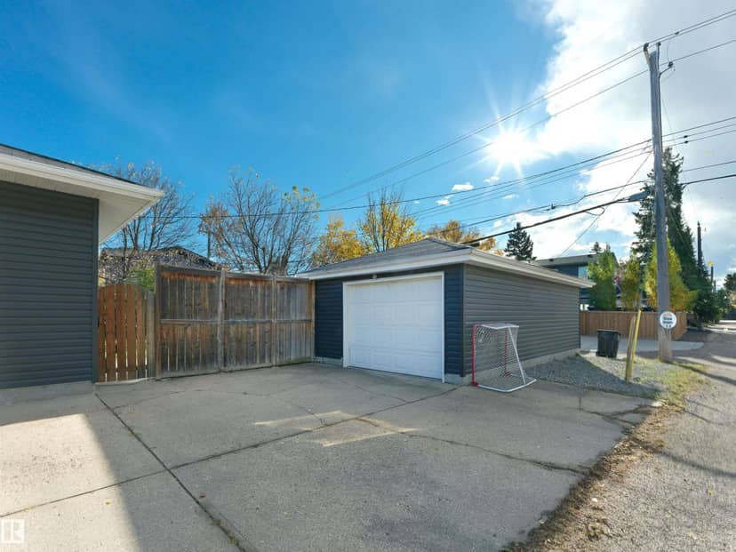 14527 86 AV NW — photo 33 of 37