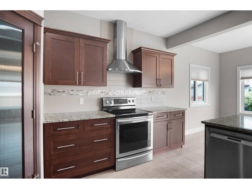 138 Henderson Li — photo 16 of 40