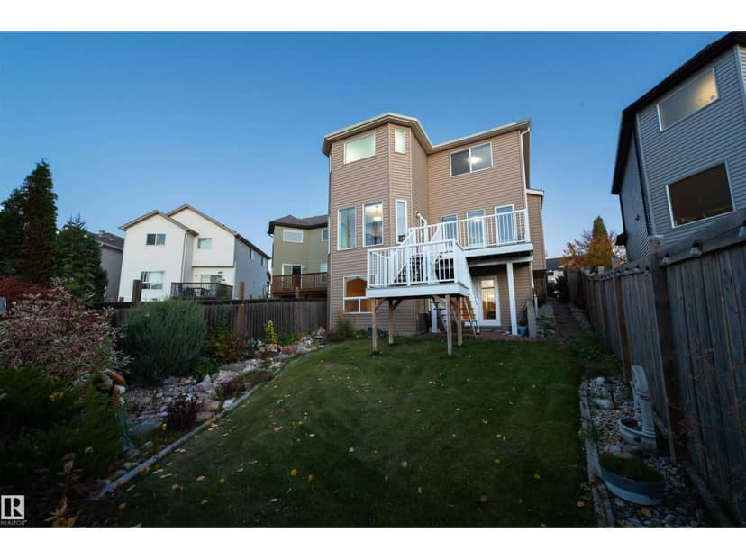 5932 12 AV SW — photo 38 of 40