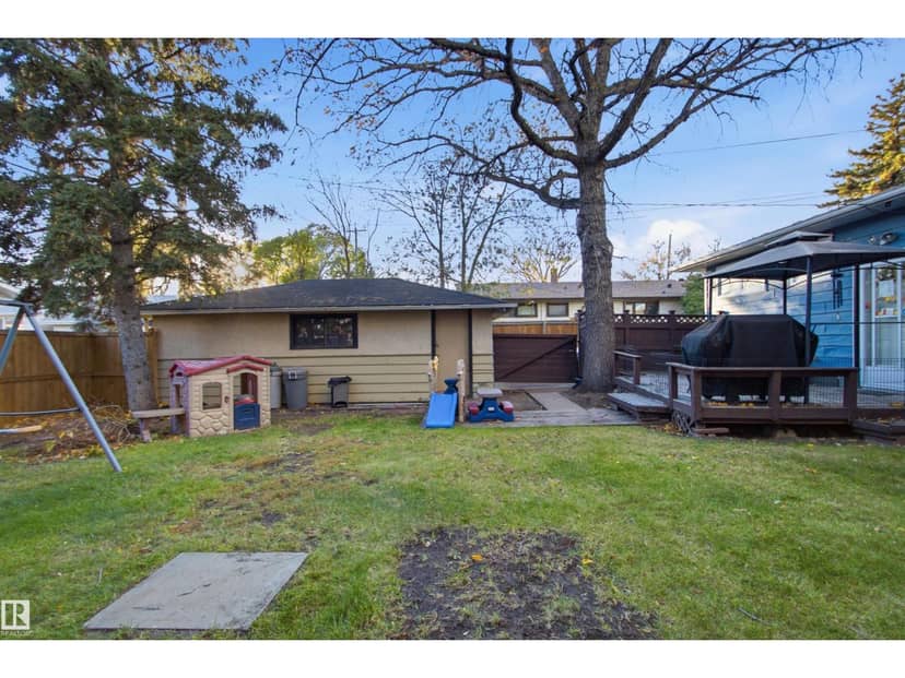 15933 95 AV NW — photo 36 of 37